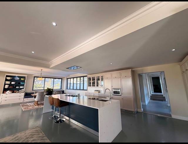 6 BEDROOM HOUSE FOR SALE IN BLUE HILLS EQUESTRIAN ESTATE